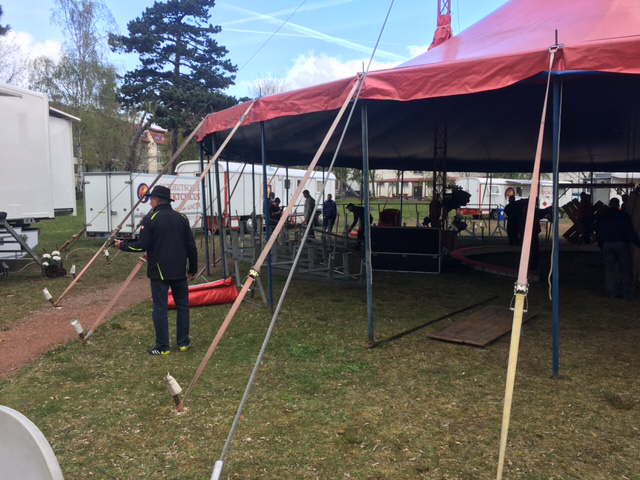 Aufbau Zirkus 09