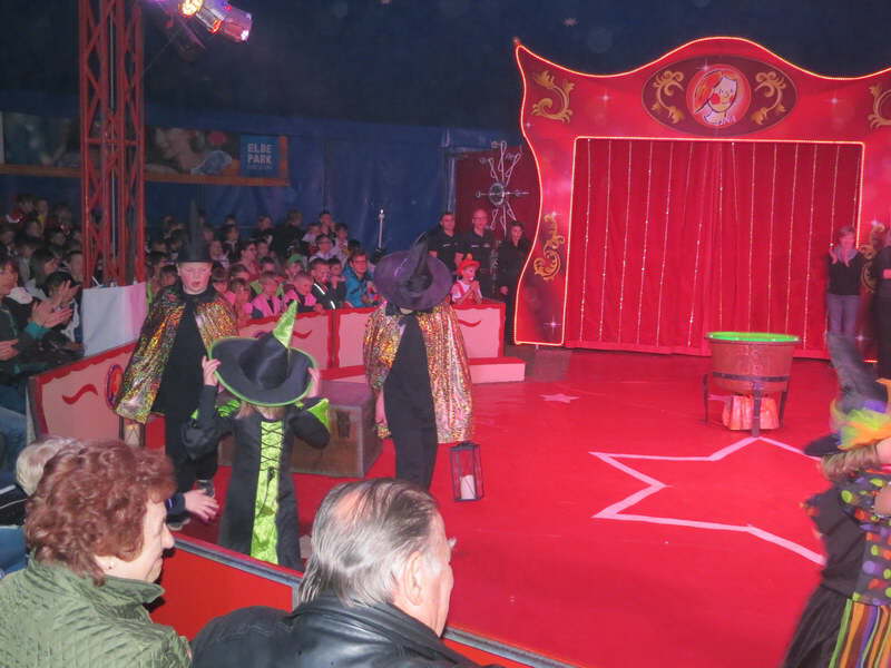 Auff�hrung Gruppe A und B Donnerstag 330