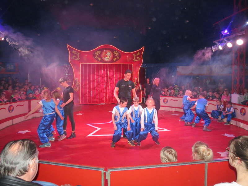 Auff�hrung Gruppe A und B Donnerstag 385