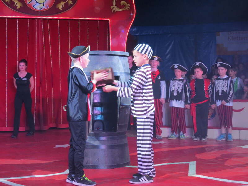 Auff�hrung Gruppe A und B Donnerstag 495a