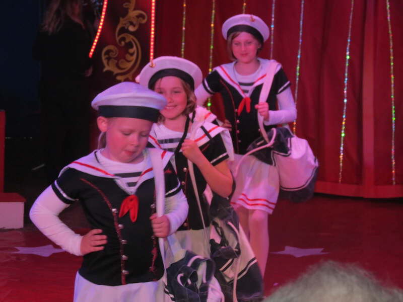Auff�hrung Gruppe A und B Donnerstag 528