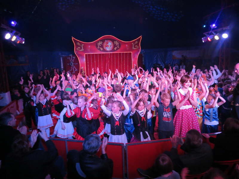 Auff�hrung Gruppe A und B Donnerstag 855